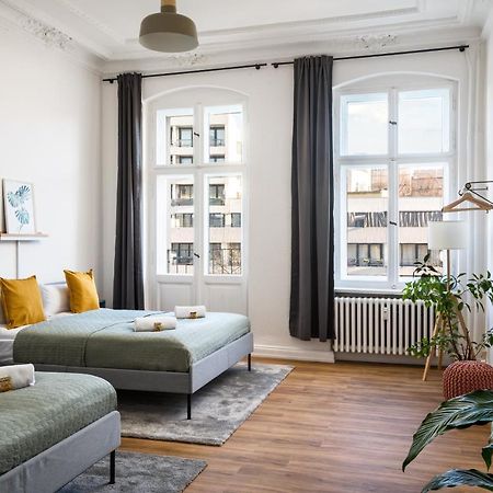 Riesiges Apartment Nahe Kudamm Sehr Schoner Altbau 123M2 Gross 12 Gaste Berlin Bagian luar foto
