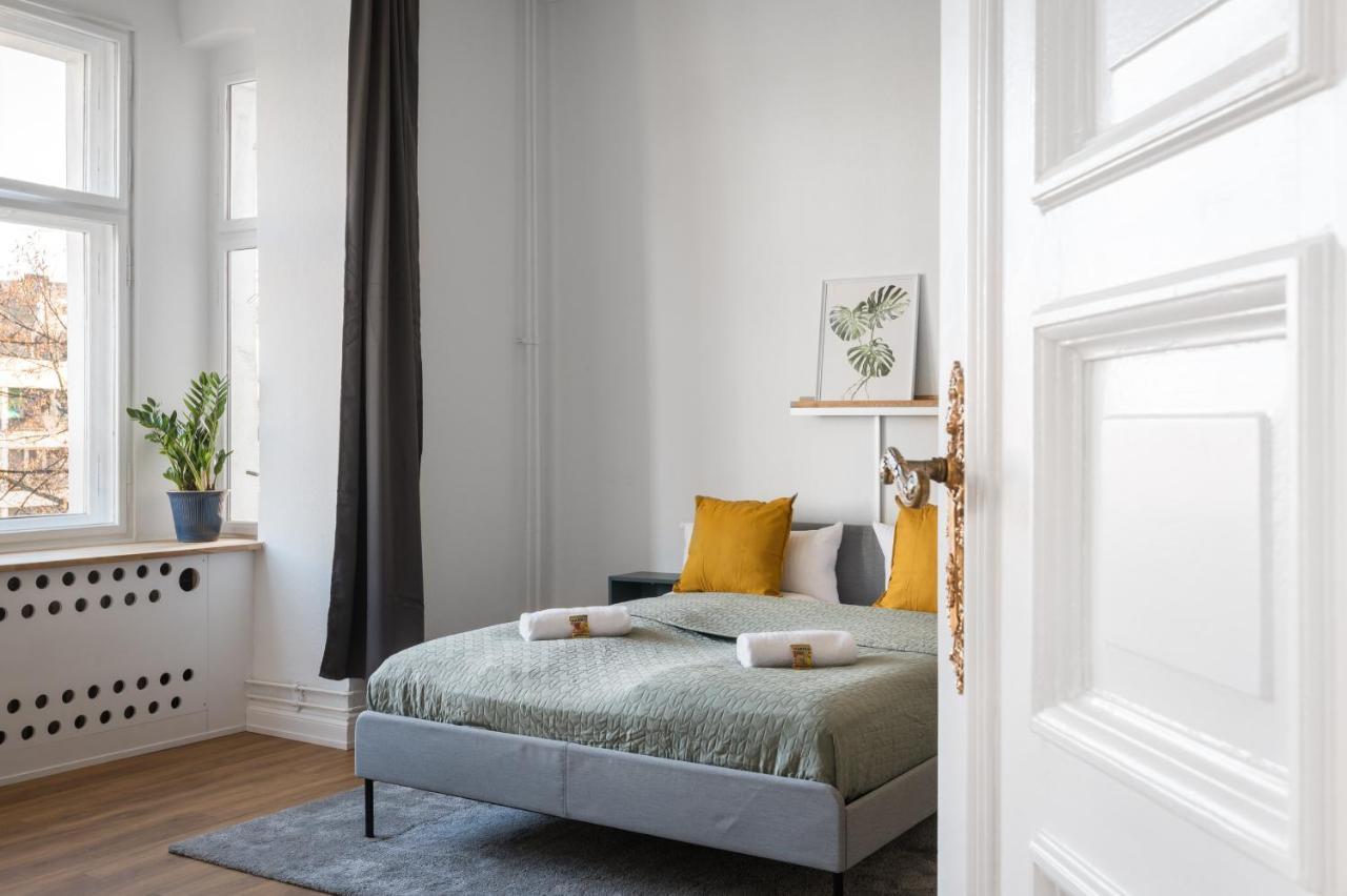 Riesiges Apartment Nahe Kudamm Sehr Schoner Altbau 123M2 Gross 12 Gaste Berlin Bagian luar foto