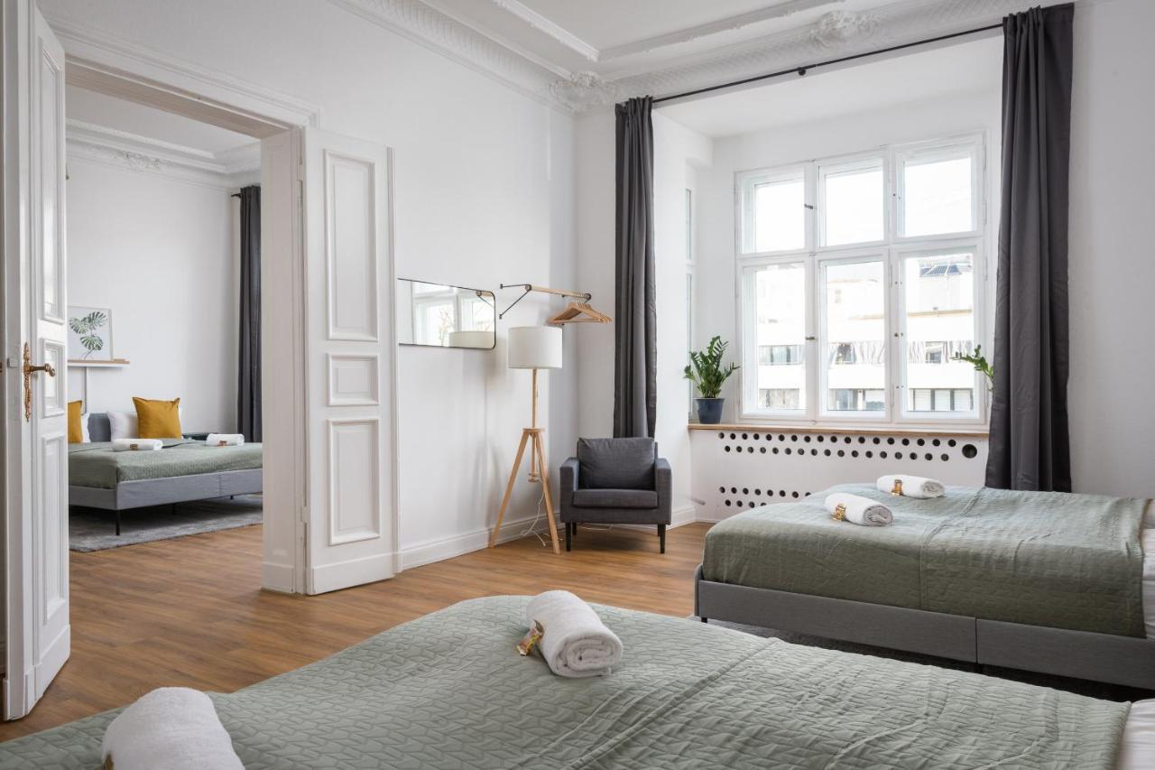 Riesiges Apartment Nahe Kudamm Sehr Schoner Altbau 123M2 Gross 12 Gaste Berlin Bagian luar foto